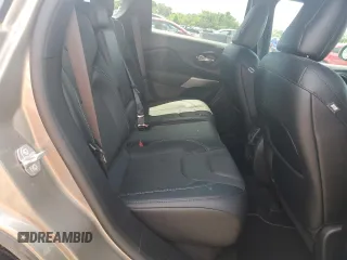 2021 Jeep Cherokee Latitude Lux с VIN 1C4PJMMX0MD212275, выставлен на аукционе Copart как лот 63620815 с пробегом 29 884 миль миль и Списание • Salvage title. История ставок и продаж доступна на DreamBid. Изображение 11.