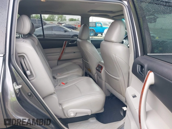 2012 Toyota Highlander Limited with VIN 5TDYK3EH4CS054805, listed as a IAAI auction lot 42082094 with 158,016 mi miles and . Bid and sale history available at DreamBid. Image 8.