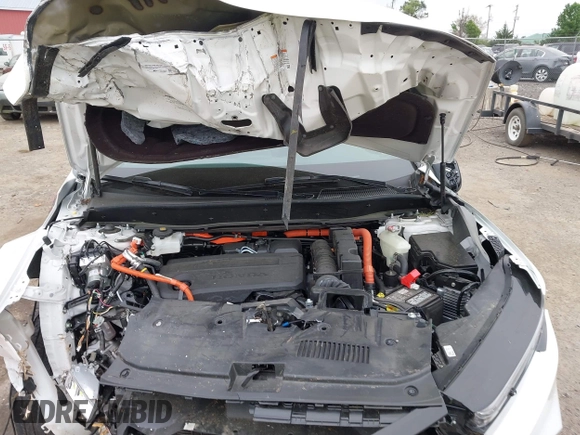 2025 Honda CR-V Sport-L with VIN 5J6RS6H81SL004567, listed as a IAAI auction lot 42043149 with 13,620 mi miles and . Bid and sale history available at DreamBid. Image 10.