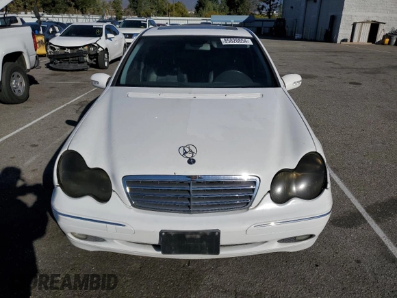 2001 Mercedes-Benz C 320 with VIN WDBRF64J91F094307, listed as a Copart auction lot 85820654 with 235,141 mi miles and Salvage Title. Bid and sale history available at DreamBid. Image 5.