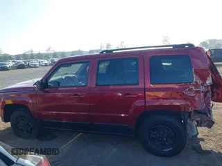 2016 Jeep Patriot Sport SE z VIN 1C4NJPBA8GD711742, wystawiony jako IAAI lot #42229302 z przebiegiem 122 732 mil mil oraz . Historia ofert i sprzedaży dostępna na DreamBid. Obrazek 15.