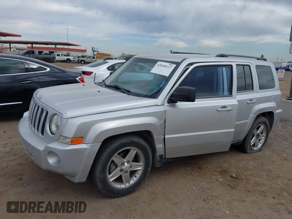 2010 Jeep Patriot Sport with VIN 1J4NT2GB7AD529286, listed as a IAAI auction lot 42020227 with 158,401 mi miles. Bid and sale history available at carsss.com. Image 6.