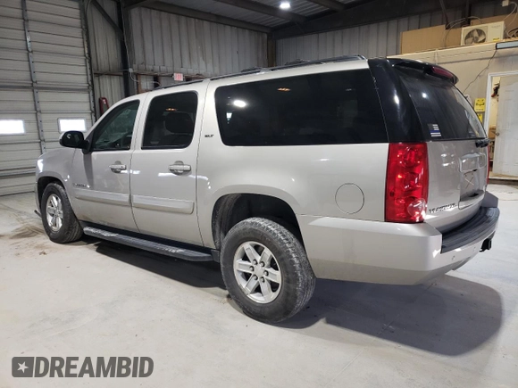 2008 GMC Yukon XL SLT with VIN 1GKFC16J78R252671, listed as a Copart auction lot 47294365 with 173,819 mi miles and Salvage Title. Bid and sale history available at carsss.com. Image 2.