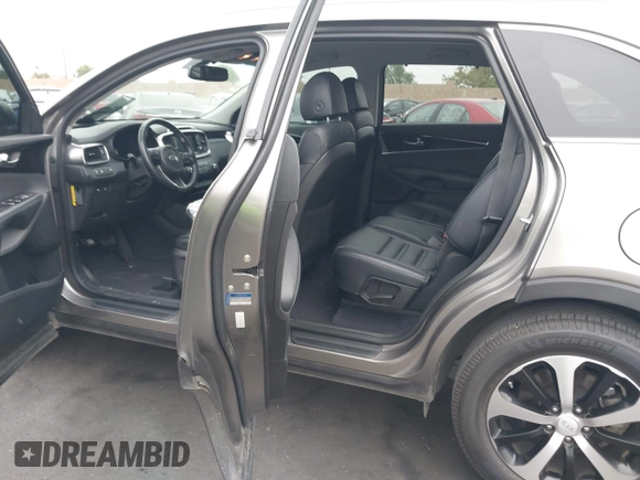 2018 Kia Sorento EX with VIN 5XYPH4A59JG394960, listed as a IAAI auction lot 42342621 with 158,056 mi miles and . Bid and sale history available at DreamBid. Image 8.
