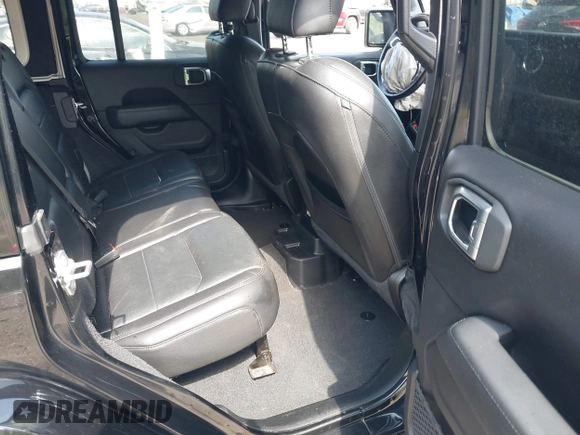 2020 Jeep Wrangler Unlimited Sahara z VIN 1C4HJXEN6LW106869, wystawiony jako IAAI lot #42390113 z przebiegiem 56 907 mil mil oraz . Historia ofert i sprzedaży dostępna na DreamBid. Obrazek 8.
