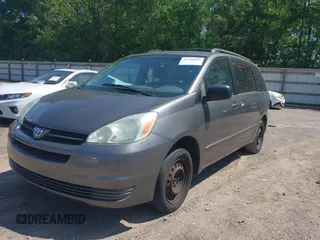 2004 Toyota Sienna CE with VIN 5TDZA23C34S092715, listed as a IAAI auction lot 42148090 with 188,710 mi miles. Bid and sale history available at carsss.com. Image 2.