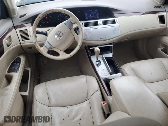2008 Toyota Avalon XL z VIN 4T1BK36B18U294022, wystawiony jako Copart lot #50586825 z przebiegiem 11 806 mil mil oraz Szkoda całkowita • Salvage title. Historia ofert i sprzedaży dostępna na DreamBid. Obrazek 8.