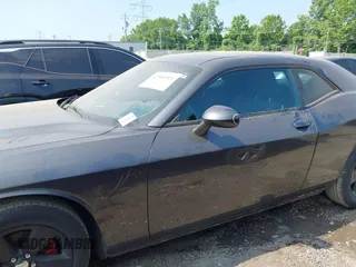 2019 Dodge Challenger SXT с VIN 2C3CDZAG7KH677566, выставлен на аукционе IAAI как лот 42584921 с пробегом 58 374 миль миль и . История ставок и продаж доступна на DreamBid. Изображение 15.