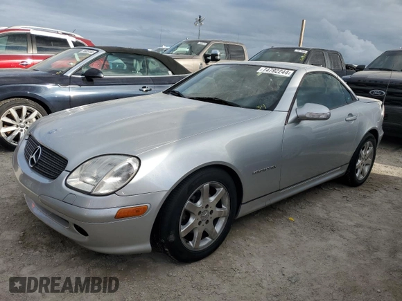 2002 Mercedes-Benz SLK-Class 2.3L Kompressor with VIN WDBKK49F22F269133, listed as a Copart auction lot 74792244 with 53,137 mi miles and Salvage Title. Bid and sale history available at carsss.com. Image 1.