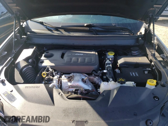 2020 Jeep Cherokee High Altitude with VIN 1C4PJLDN3LD530155, listed as a Copart auction lot 70008962 with 32,942 mi miles and . Bid and sale history available at DreamBid. Image 13.
