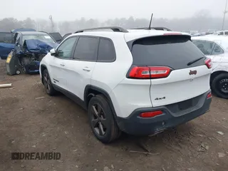 2017 Jeep Cherokee Latitude с VIN 1C4PJMCS1HW509295, выставлен на аукционе IAAI как лот 41909890 с пробегом 97 947 миль миль и . История ставок и продаж доступна на DreamBid. Изображение 3.