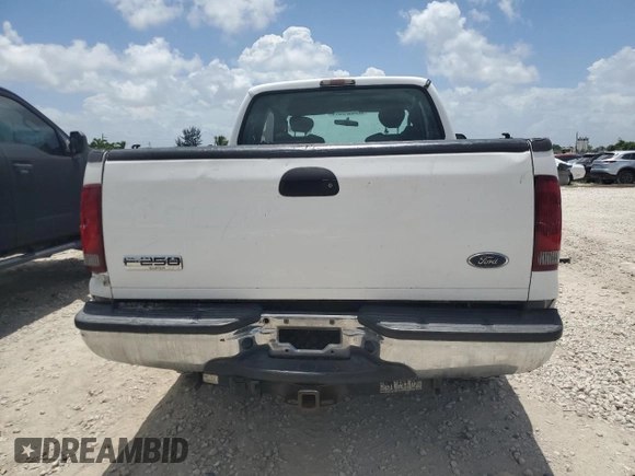 2006 Ford Super Duty F-250 XL with VIN 1FTSX21596EC19979, listed as a Copart auction lot 61600054 with 235,707 mi miles and Salvage Title. Bid and sale history available at carsss.com. Image 6.