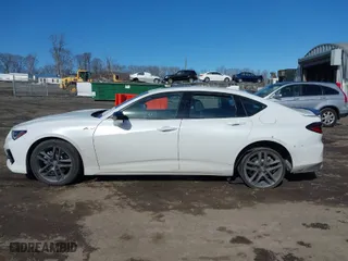 2024 Acura TLX w/A-Spec Package with VIN 19UUB6F51RA000938, listed as a IAAI auction lot 41566703 with 1 mi miles. Bid and sale history available at carsss.com. Image 15.