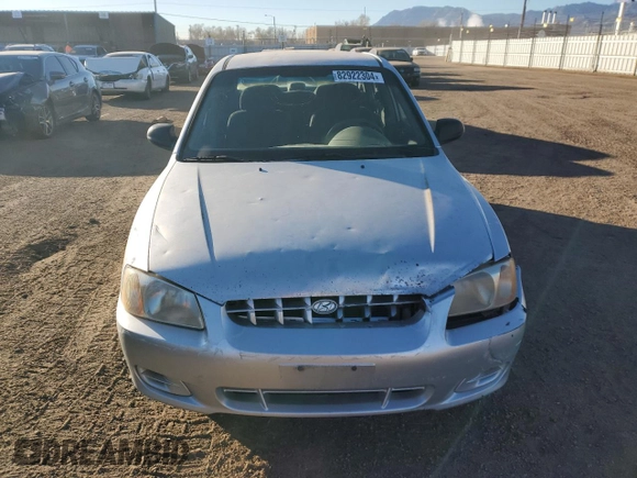 2002 Hyundai Accent GL with VIN KMHCG45C52U313944, listed as a Copart auction lot 82922304 with 190,208 mi miles and Non Repairable. Bid and sale history available at carsss.com. Image 5.