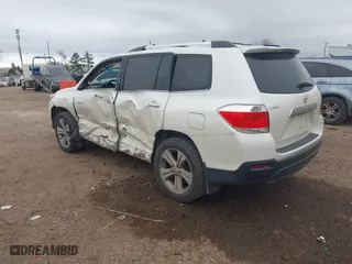 2012 Toyota Highlander Limited with VIN 5TDYK3EH9CS085158, listed as a IAAI auction lot 41737906 with 229,205 mi miles. Bid and sale history available at carsss.com. Image 3.