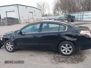2008 Nissan Altima 2.5 SL with VIN 1N4AL21E78N559759, listed as a IAAI auction lot 41822280 with 175,100 mi miles. Bid and sale history available at carsss.com. Image 14.