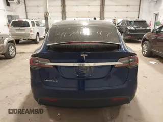 2016 Tesla Model X 70D z VIN 5YJXCBE27GF012024, wystawiony jako IAAI lot #41799547 z przebiegiem Nie podano mil oraz . Historia ofert i sprzedaży dostępna na DreamBid. Obrazek 15.
