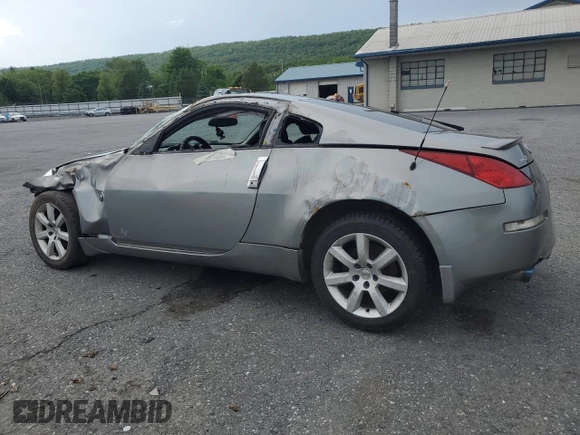 2005 Nissan 350Z Touring z VIN JN1AZ34E05M654954, wystawiony jako Copart lot #57591085 z przebiegiem Nie podano mil oraz Tytuł czysty. Historia ofert i sprzedaży dostępna na DreamBid. Obrazek 2.