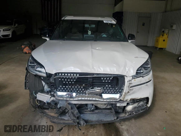 2021 Lincoln Aviator Reserve with VIN 5LM5J7XC9MGL13856, listed as a Copart auction lot 53813935 with 56,816 mi miles and Salvage title. Bid and sale history available at DreamBid. Image 5.