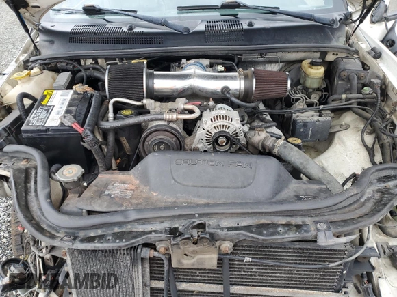2001 Jeep Grand Cherokee Limited with VIN 1J4GW58N41C714881, listed as a Copart auction lot 49014565 with 158,360 mi miles and Clean Title. Bid and sale history available at carsss.com. Image 13.
