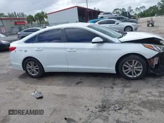 2017 Hyundai Sonata SE with VIN 5NPE24AF2HH572647, listed as a IAAI auction lot 40607675 with 117,259 mi miles and . Bid and sale history available at DreamBid. Image 13.