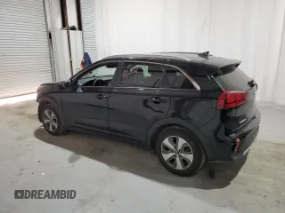 2020 Kia Niro LXS with VIN KNDCB3LC8L5439808, listed as a Copart auction lot 88353675 with 63,875 mi miles and Clean Title. Bid and sale history available at carsss.com. Image 2.