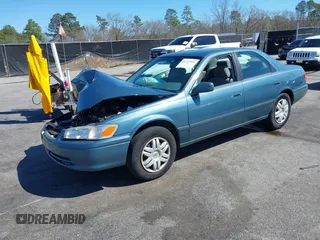 2001 Toyota Camry CE with VIN 4T1BG22K41U782923, listed as a IAAI auction lot 41773916 with 201,038 mi miles and . Bid and sale history available at carsss.com. Image 2.