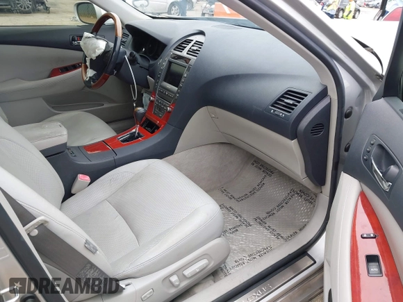 2008 Lexus ES 350 with VIN JTHBJ46G982235335, listed as a IAAI auction lot 42067692 with 141,220 mi miles. Bid and sale history available at carsss.com. Image 5.