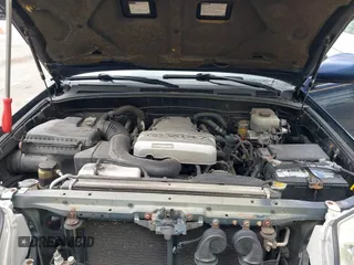 2004 Toyota 4Runner Limited z VIN JTEBT17R748013471, wystawiony jako IAAI lot #42187939 z przebiegiem 244 703 mil mil oraz . Historia ofert i sprzedaży dostępna na DreamBid. Obrazek 10.