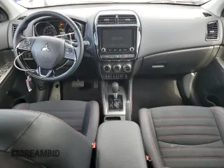 2024 Mitsubishi Outlander S z VIN JA4ARUAU6RU020594, wystawiony jako Copart lot #58967225 z przebiegiem 8596 mil mil oraz Tytuł czysty. Historia ofert i sprzedaży dostępna na DreamBid. Obrazek 8.