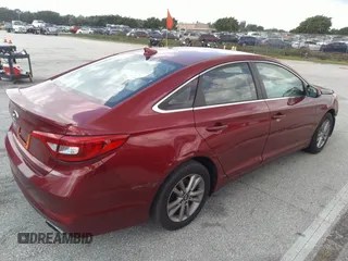 2016 Hyundai Sonata SE with VIN 5NPE24AF2GH261329, listed as a IAAI auction lot 41782532 with 119,451 mi miles and . Bid and sale history available at carsss.com. Image 4.