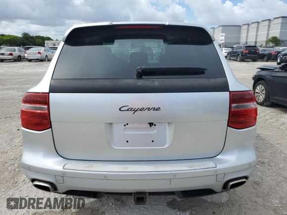 2010 Porsche Cayenne z VIN WP1AA2APXALA04791, wystawiony jako Copart lot #62527185 z przebiegiem 148 203 mil mil oraz Czysty tytuł • Clean title. Historia ofert i sprzedaży dostępna na DreamBid. Obrazek 6.
