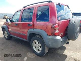 2007 Jeep Liberty Sport with VIN 1J4GL48K47W712628, listed as a IAAI auction lot 42018928 with 176,326 mi miles. Bid and sale history available at carsss.com. Image 3.