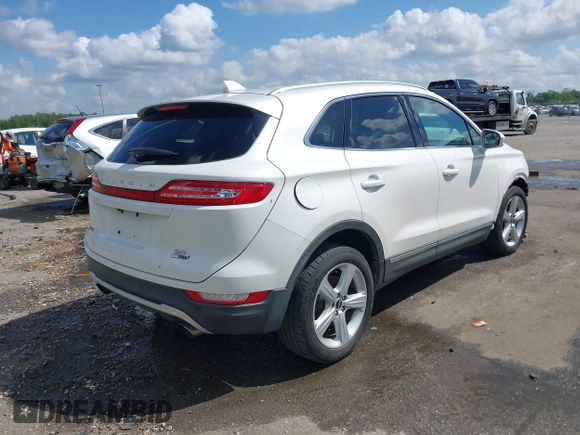 2015 Lincoln MKC with VIN 5LMCJ1A96FUJ44904, listed as a IAAI auction lot 42124974 with 66,044 mi miles and . Bid and sale history available at DreamBid. Image 4.
