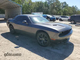 2020 Dodge Challenger SXT with VIN 2C3CDZAG7LH236117, listed as a Copart auction lot 52746765 with 75,151 mi miles and Salvage Title. Bid and sale history available at DreamBid. Image 4.