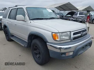 2000 Toyota 4Runner SR5 with VIN JT3GN86R1Y0139753, listed as a IAAI auction lot 42192055 with 178,459 mi miles and . Bid and sale history available at DreamBid. Image 1.