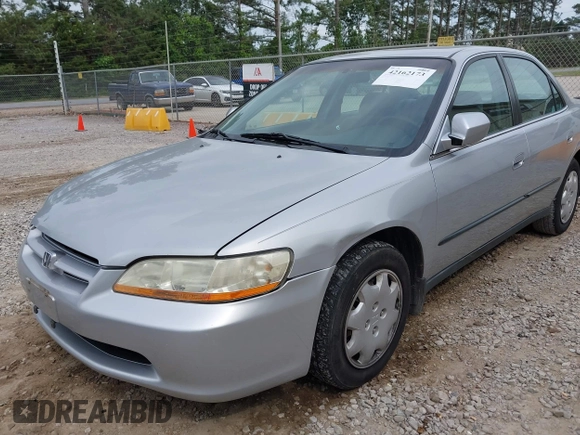 1999 Honda Accord LX z VIN 1HGCG5649XA025825, wystawiony jako IAAI lot #42162173 z przebiegiem 199 809 mil mil oraz . Historia ofert i sprzedaży dostępna na DreamBid. Obrazek 6.