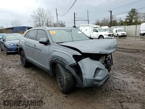2022 Volkswagen Atlas SE z VIN 1V2KE2CA4NC203892, wystawiony jako Copart lot #46298655 z przebiegiem 39 820 mil mil oraz Szkody całkowita. Historia ofert i sprzedaży dostępna na DreamBid. Obrazek 12.
