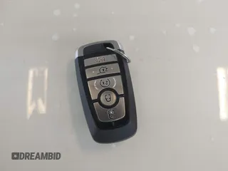 2020 Ford Escape Titanium Hybrid z VIN 1FMCU9DZ8LUA58350, wystawiony jako IAAI lot #41975564 z przebiegiem 38 387 mil mil oraz . Historia ofert i sprzedaży dostępna na DreamBid. Obrazek 11.
