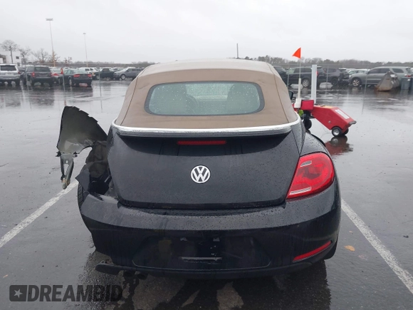 2013 Volkswagen Beetle 2.5L with VIN 3VW5P7AT8DM832656, listed as a IAAI auction lot 41729356 with 124,156 mi miles and . Bid and sale history available at DreamBid. Image 15.