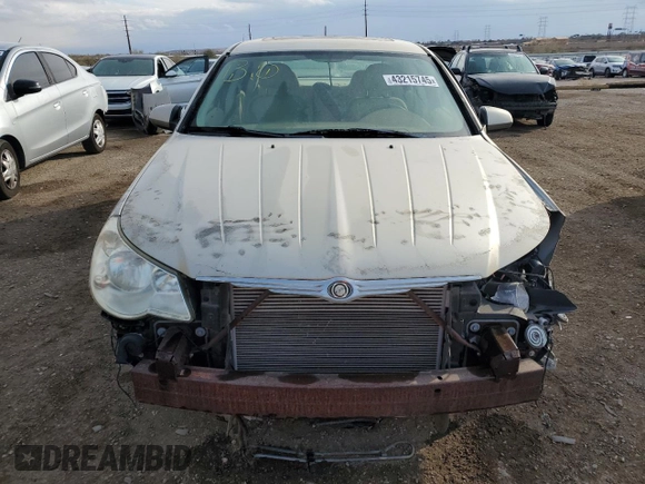 2007 Chrysler Sebring Limited z VIN 1C3LC66M37N658172, wystawiony jako Copart lot #43215745 z przebiegiem Nie podano mil oraz Czysty tytuł • Clean title. Historia ofert i sprzedaży dostępna na DreamBid. Obrazek 5.