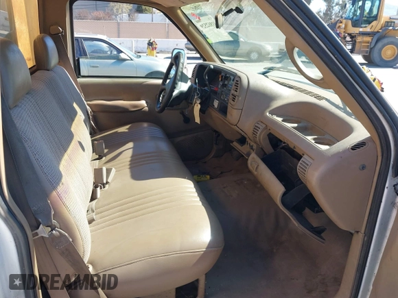 1995 GMC Sierra 1500 with VIN 1GDHC34K7SE549557, listed as a IAAI auction lot 41862529 with 98,437 mi miles and . Bid and sale history available at DreamBid. Image 8.