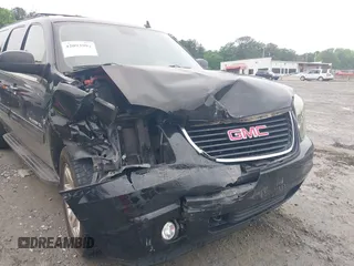 2008 GMC Yukon XL SLT 4SB z VIN 1GKFC160X8R269083, wystawiony jako IAAI lot #42093992 z przebiegiem 303 131 mil mil oraz . Historia ofert i sprzedaży dostępna na DreamBid. Obrazek 6.