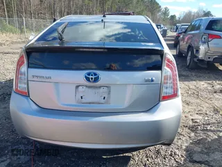 2013 Toyota Prius One with VIN JTDKN3DU4D5626877, listed as a IAAI auction lot 41731615 with 137,394 mi miles. Bid and sale history available at carsss.com. Image 17.