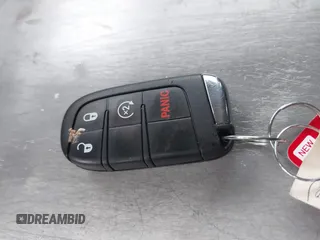2021 Jeep Renegade Islander z VIN ZACNJDBB3MPM13536, wystawiony jako IAAI lot #41907857 z przebiegiem 28 599 mil mil oraz . Historia ofert i sprzedaży dostępna na DreamBid. Obrazek 11.