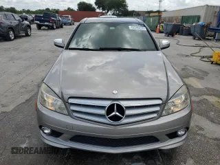2008 Mercedes-Benz C 300 Sport z VIN WDDGF54X68F076421, wystawiony jako Copart lot #62546235 z przebiegiem 151 076 mil mil oraz Szkoda całkowita • Salvage title. Historia ofert i sprzedaży dostępna na DreamBid. Obrazek 5.