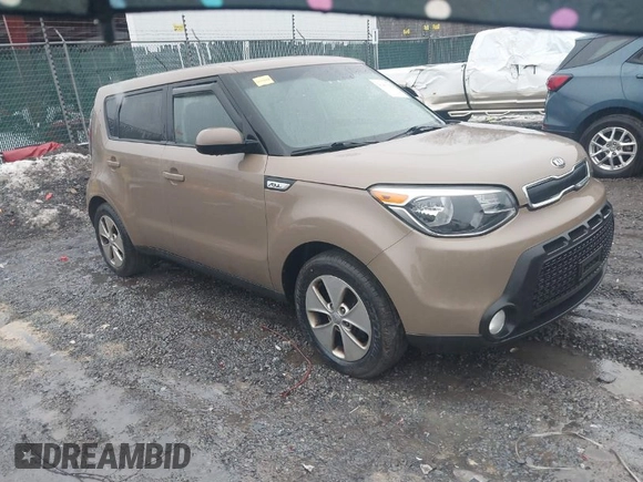 2015 Kia Soul with VIN KNDJN2A22F7191177, listed as a IAAI auction lot 41461278 with 102,023 mi miles. Bid and sale history available at carsss.com. Image 1.