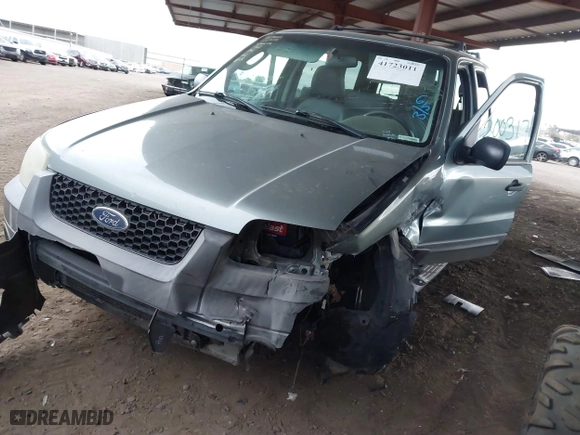 2007 Ford Escape XLT with VIN 1FMYU03107KA93270, listed as a IAAI auction lot 41723011 with 1 mi miles. Bid and sale history available at carsss.com. Image 16.