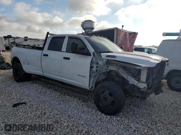 2021 Ram 3500 Tradesman with VIN 3C63RRGL3MG589464, listed as a Copart auction lot 71824574 with 108,847 mi miles and Salvage Title. Bid and sale history available at carsss.com. Image 4.