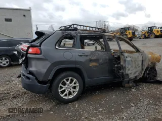 2016 Jeep Cherokee Latitude z VIN 1C4PJMCS2GW104478, wystawiony jako Copart lot #51425635 z przebiegiem Nie podano mil oraz Szkoda całkowita • Salvage title. Historia ofert i sprzedaży dostępna na DreamBid. Obrazek 3.